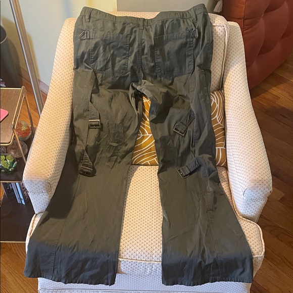 Vintage Younique Multifunctional Olive Green Utility Rayon Cargo Pants - Picture 6 of 10